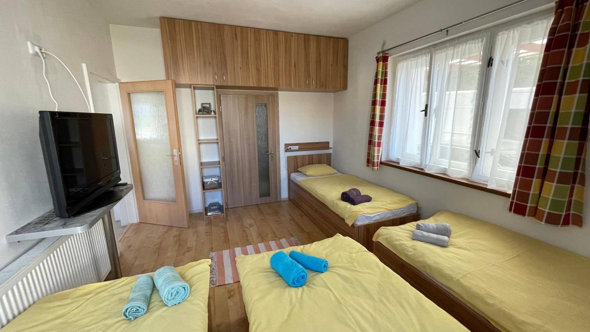 Guesthouse Trncin Mladá Boleslav Dış mekan fotoğraf