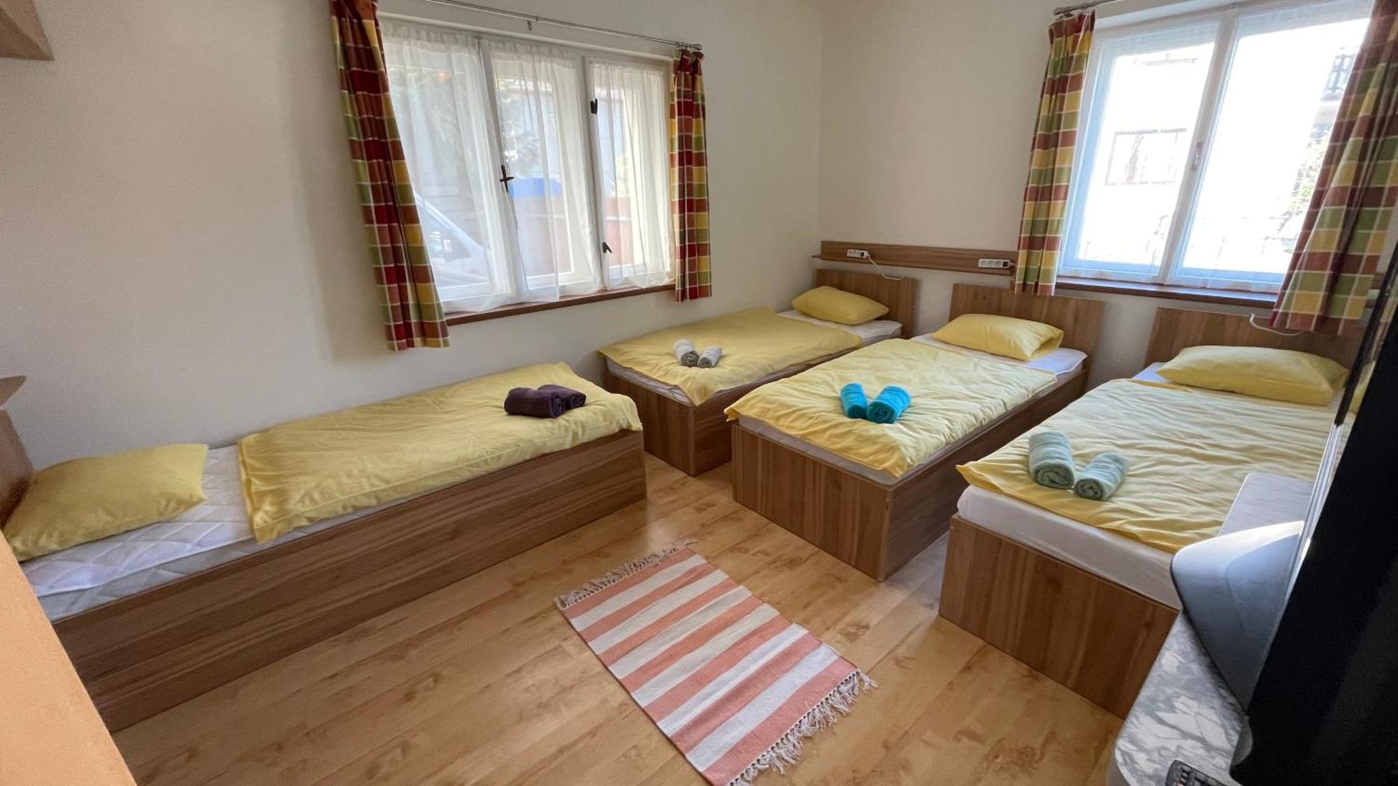 Guesthouse Trncin Mladá Boleslav Dış mekan fotoğraf